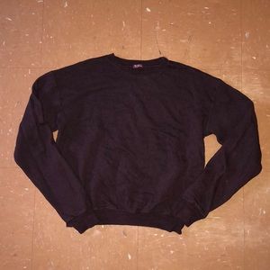 Women’s maroon crew neck sweatshirt